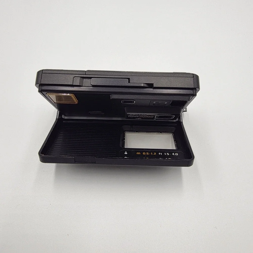 Kodak Disc 6000 Vintage Film Camera Black Clamshell Made in‎ USA Retro 1980s